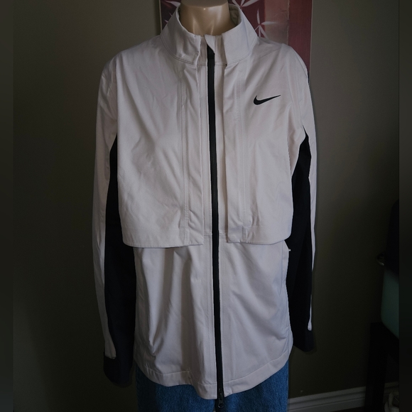 Nike Golf Jacket - Hypershield Rapid Adapt Waterproof - Cream SP21 - Picture 1 of 7